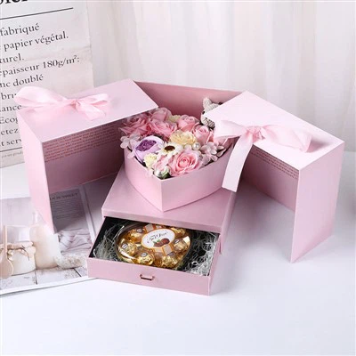 Confezione regalo rosa a sorpresa
